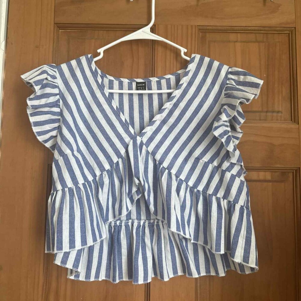 SHEIN Blue & White Striped Crop Top - Size Medium